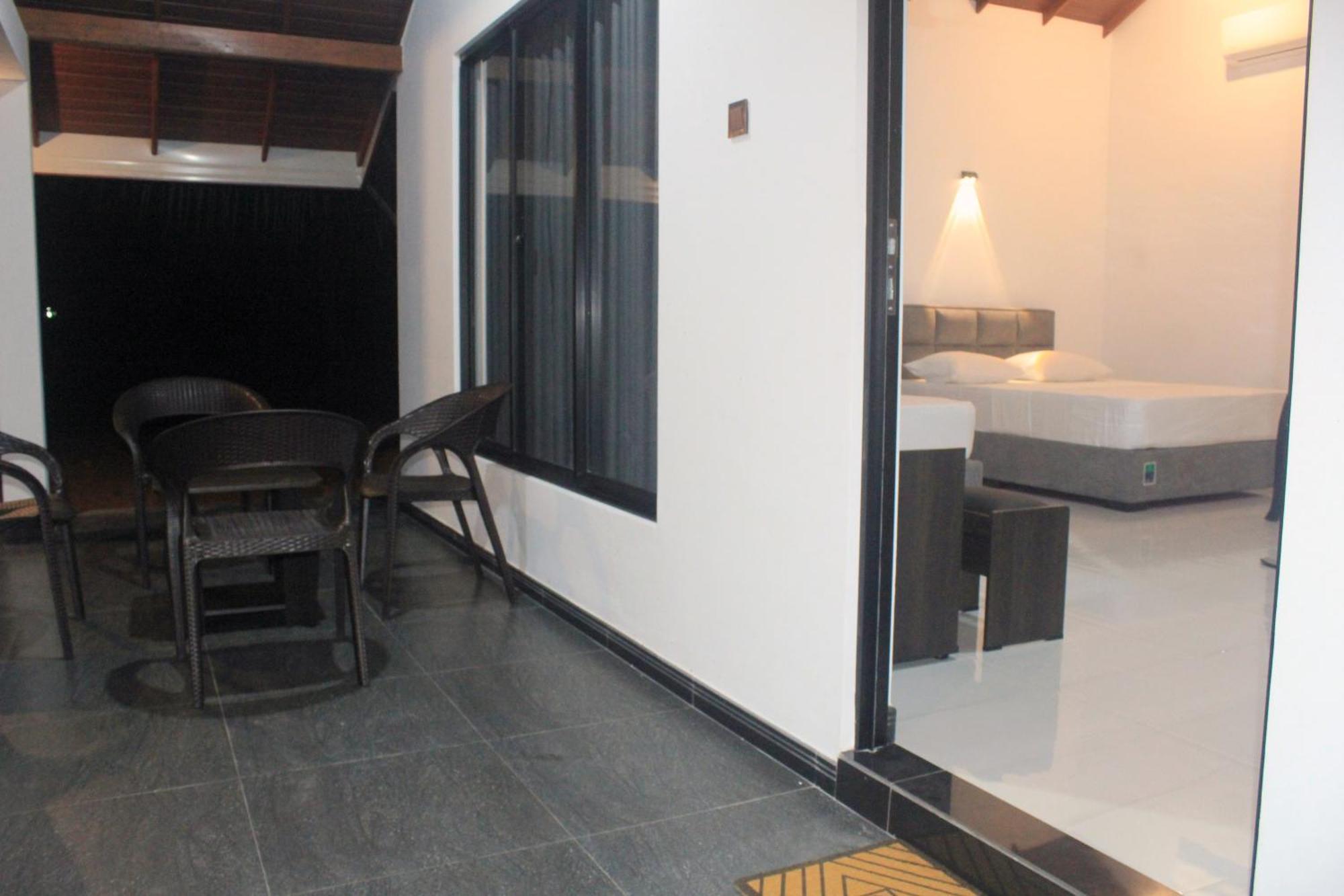 Sigiriya Sun Shine Villa Ngoại thất bức ảnh