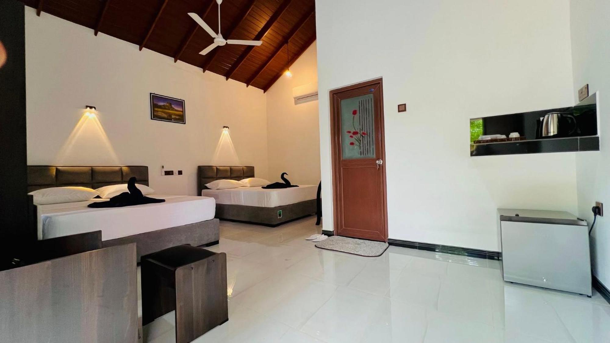Sigiriya Sun Shine Villa Ngoại thất bức ảnh